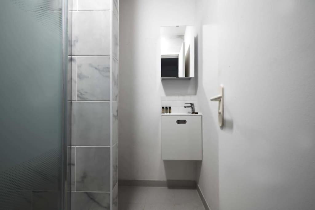 Sublime Appartement -Versailles Versalhes Exterior foto