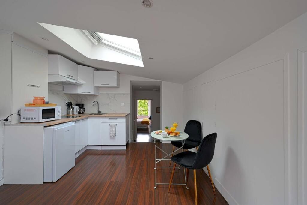 Sublime Appartement -Versailles Versalhes Exterior foto